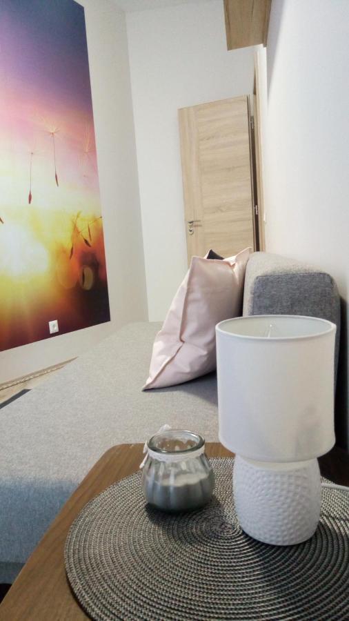 Loli Apartman มิชโคลซ์ ภายนอก รูปภาพ