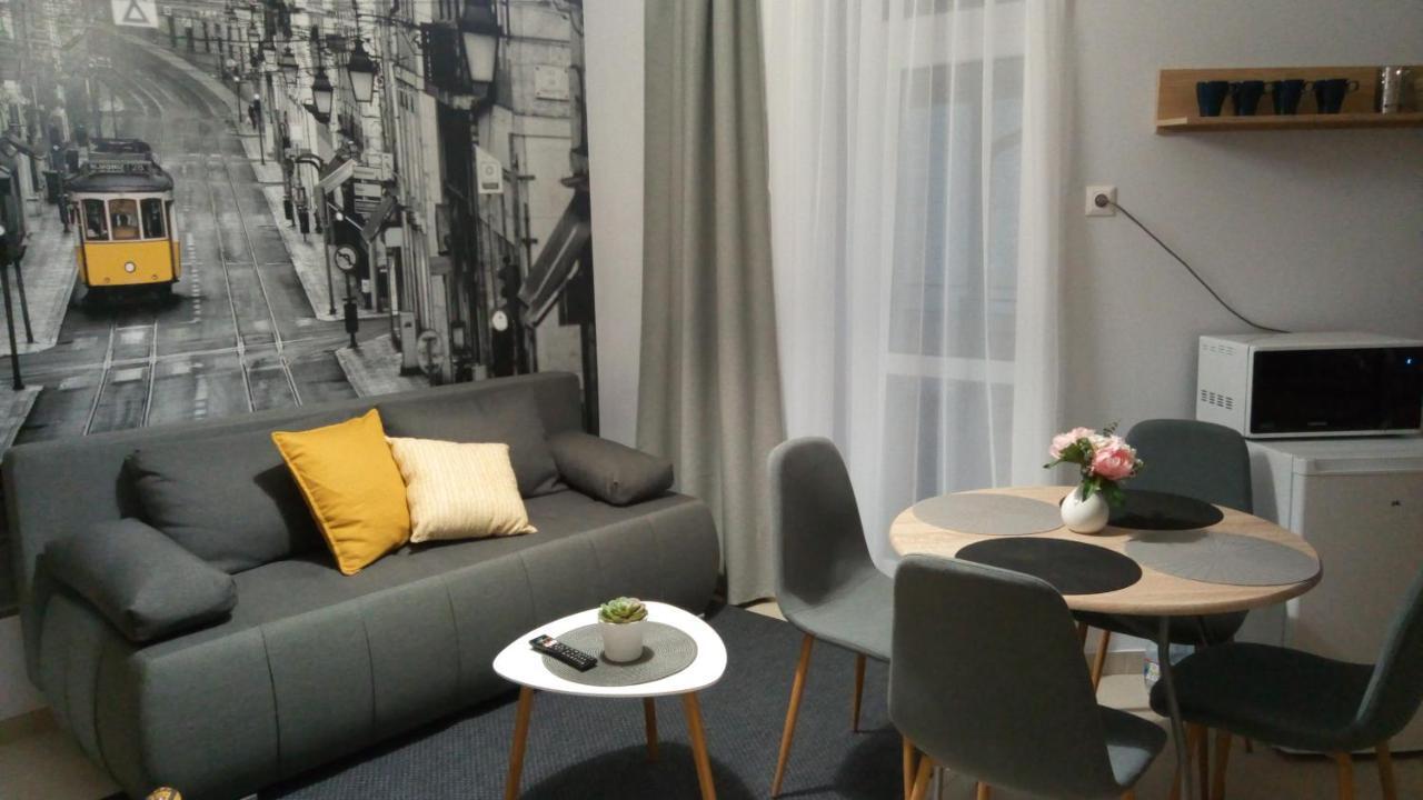 Loli Apartman มิชโคลซ์ ภายนอก รูปภาพ